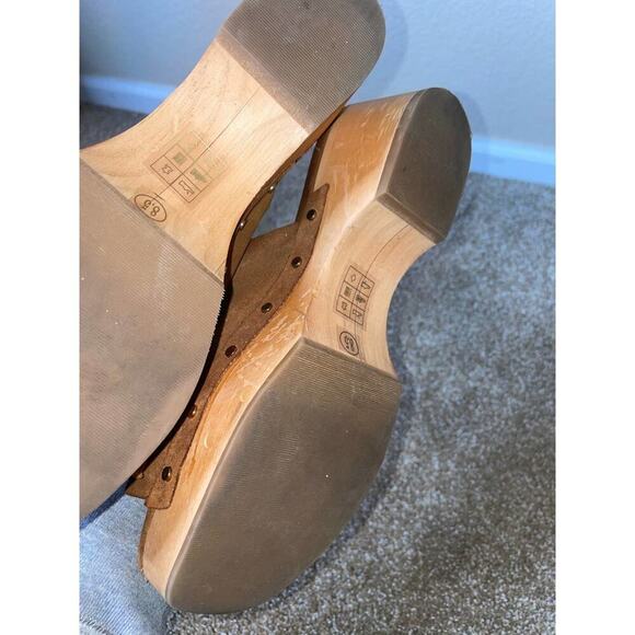 Dolce Vita DORADO Women’s Saddle Brown Suede Clog Sandals MSRP $120 SZ 8 slip on - Picture 2 of 5